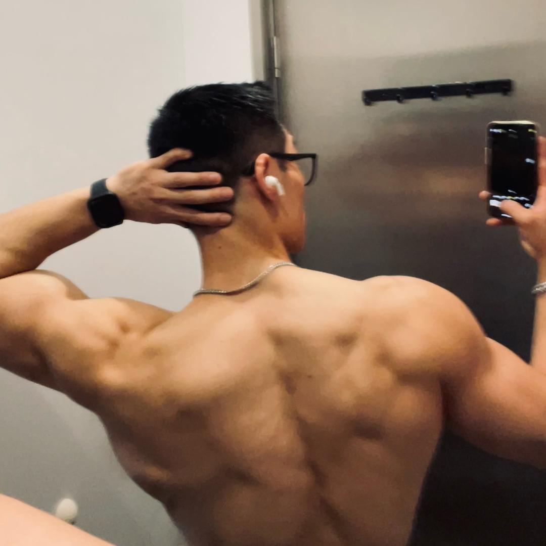 这个男人叫小帅☀️