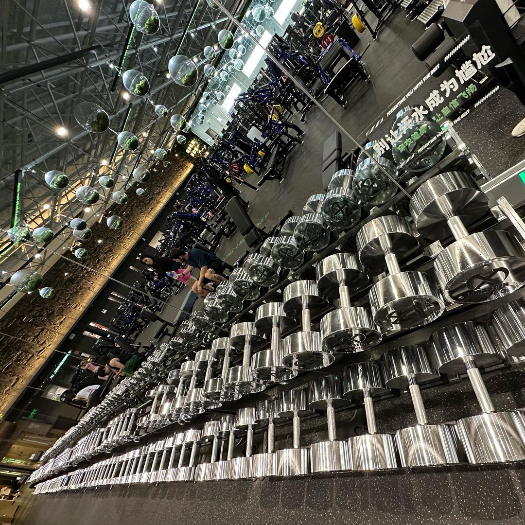 运动星球【广福路爱情财富中心四楼】