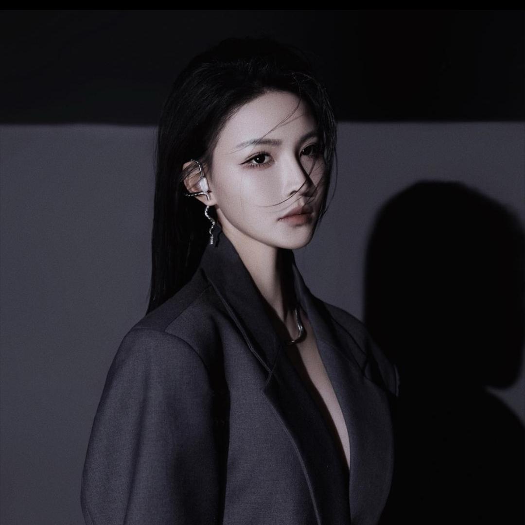 溶溶 RONGRONG 《轻奢 女装》