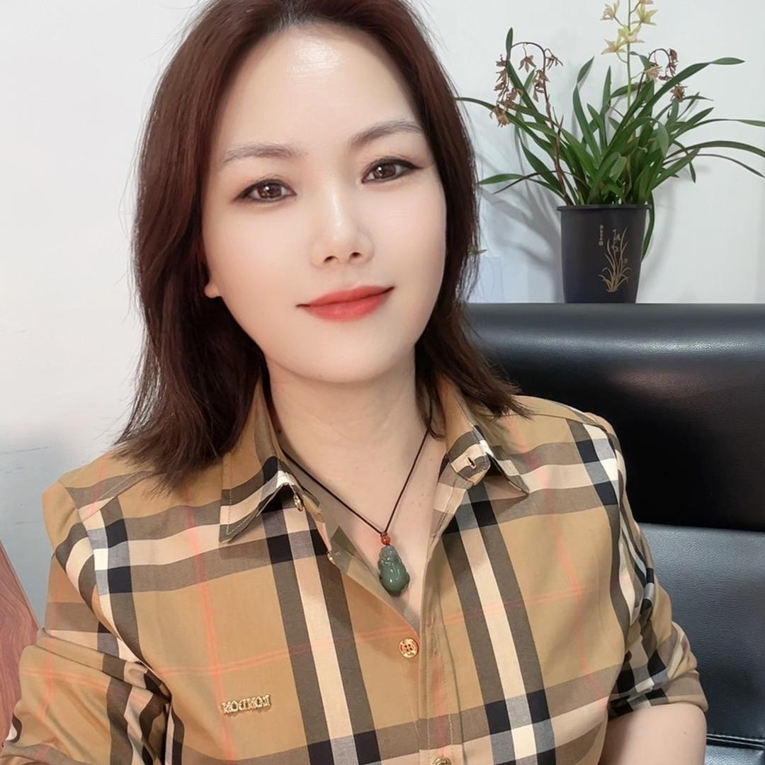 周周（70后）