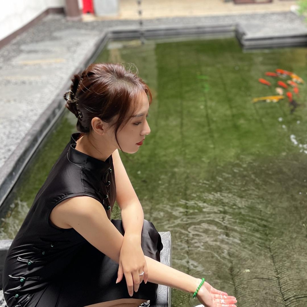 菌乡里野生菌火锅(蒙自店)官方号