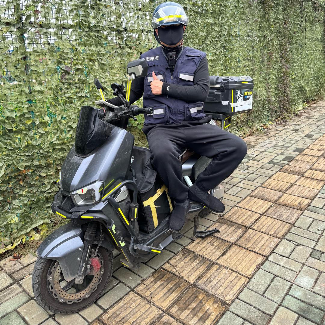 外卖小哥除钉侠