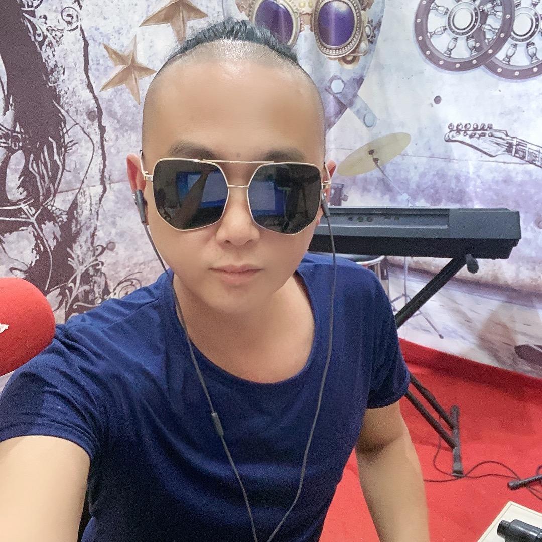 ＠骚哥