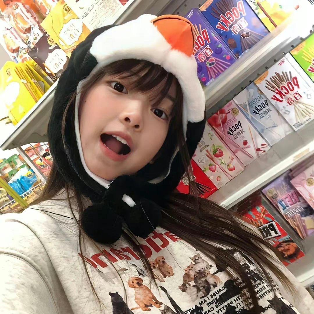 韦一航。