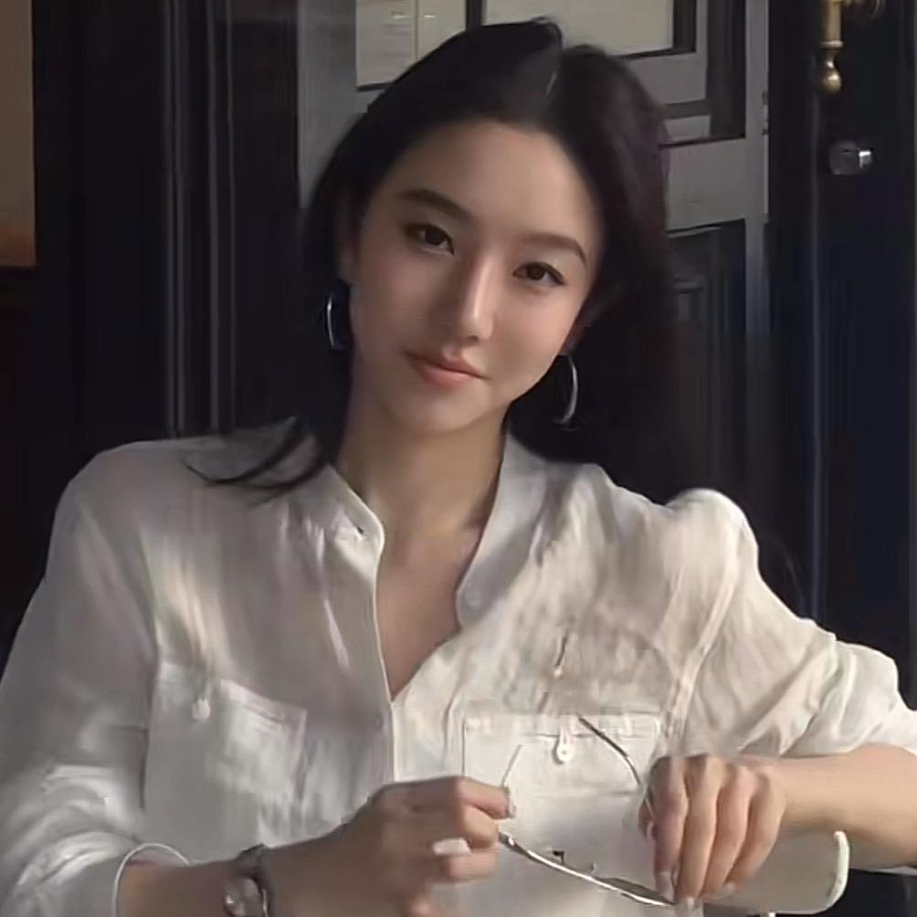 LiLi李慧儿-爆款穿搭
