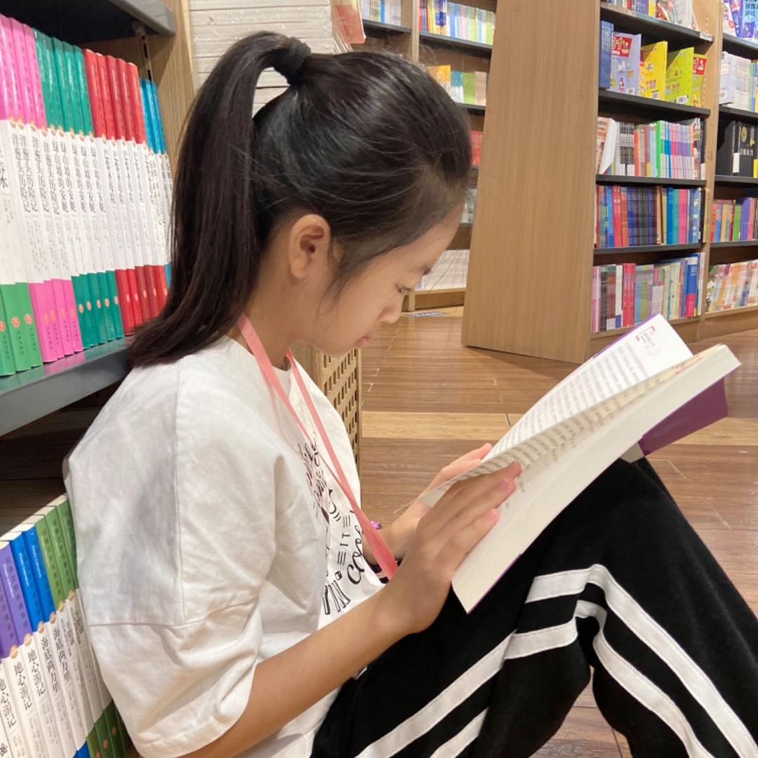 忻贝比