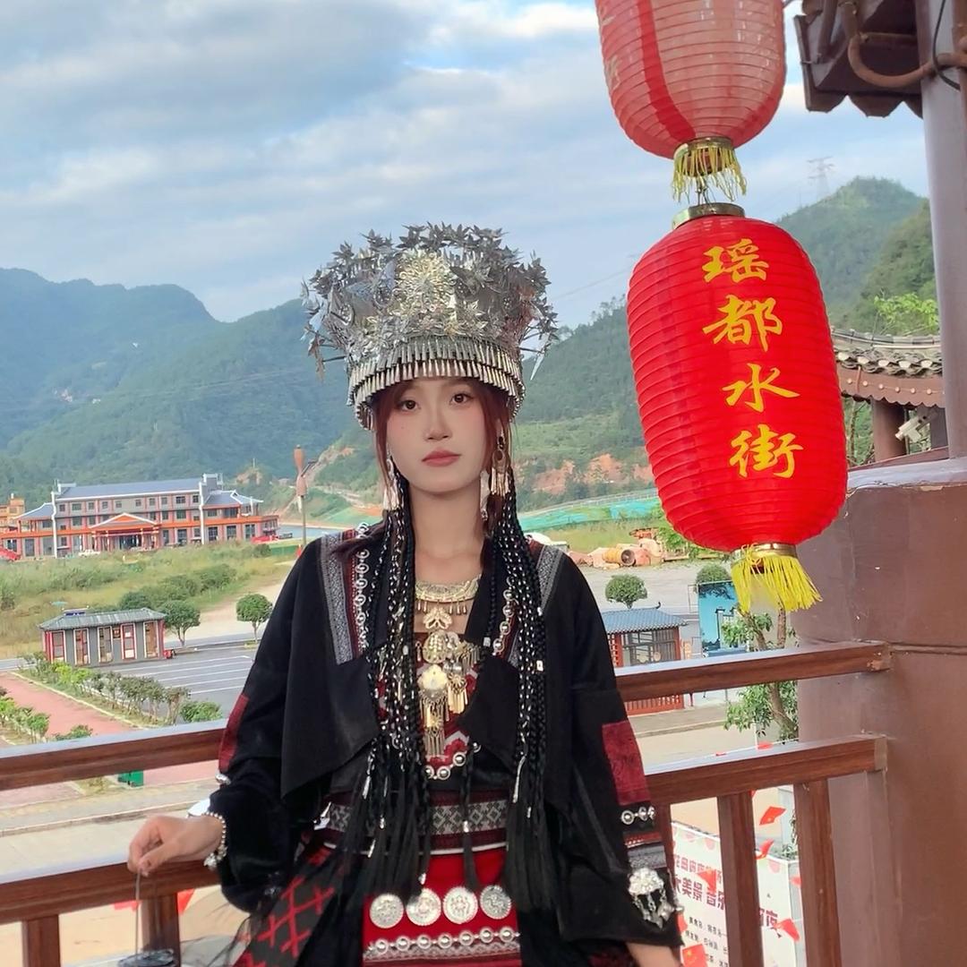 纯情无敌霹雳母蟑螂
