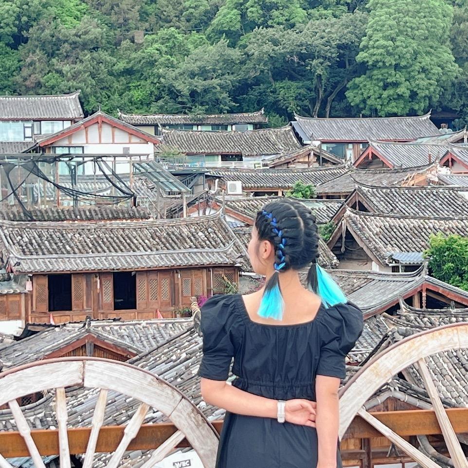 娜娜@