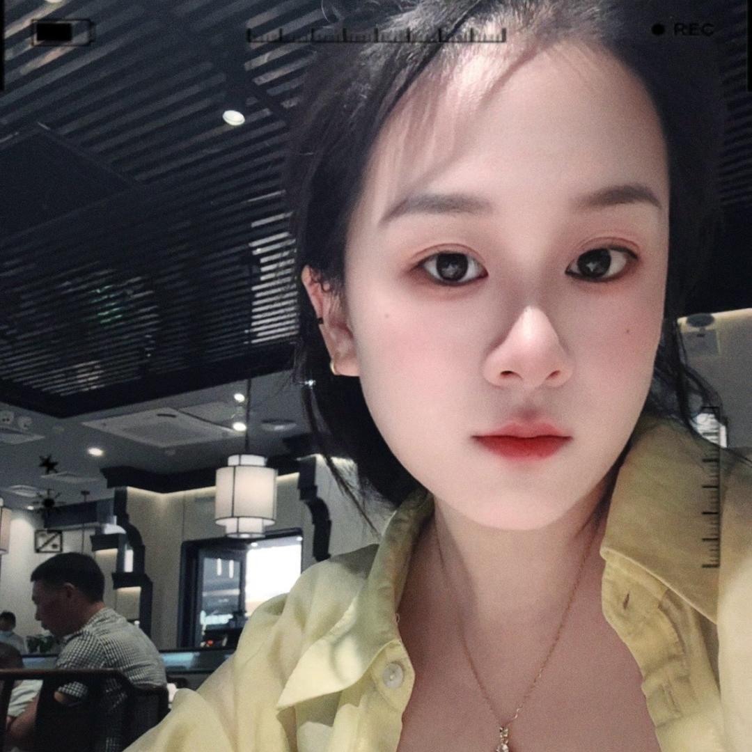 莉丽美容美甲