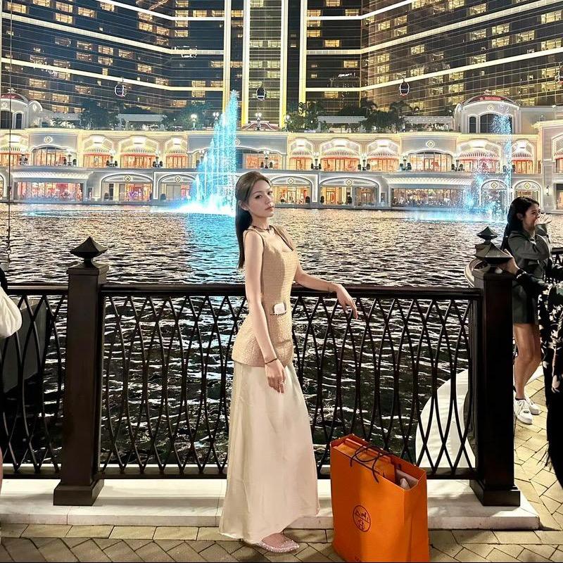 澳门轻奢冲锋衣