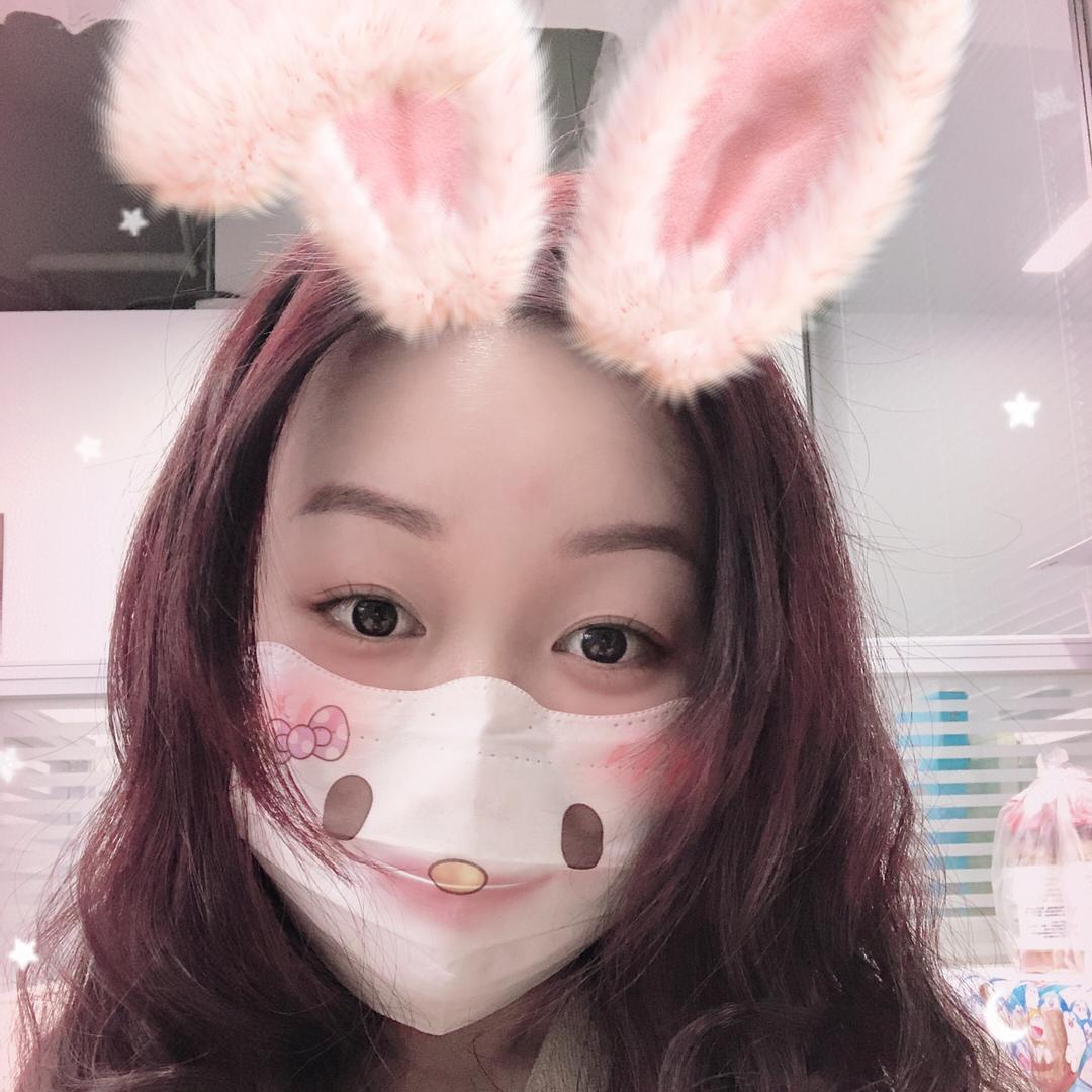 隐藏秘密的白夏青头像