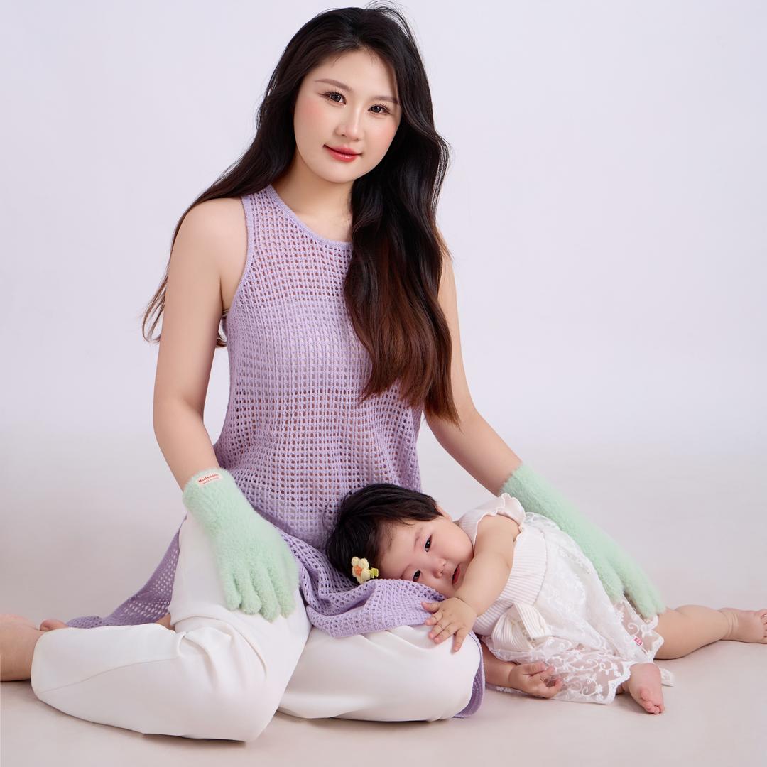 小浵浵-