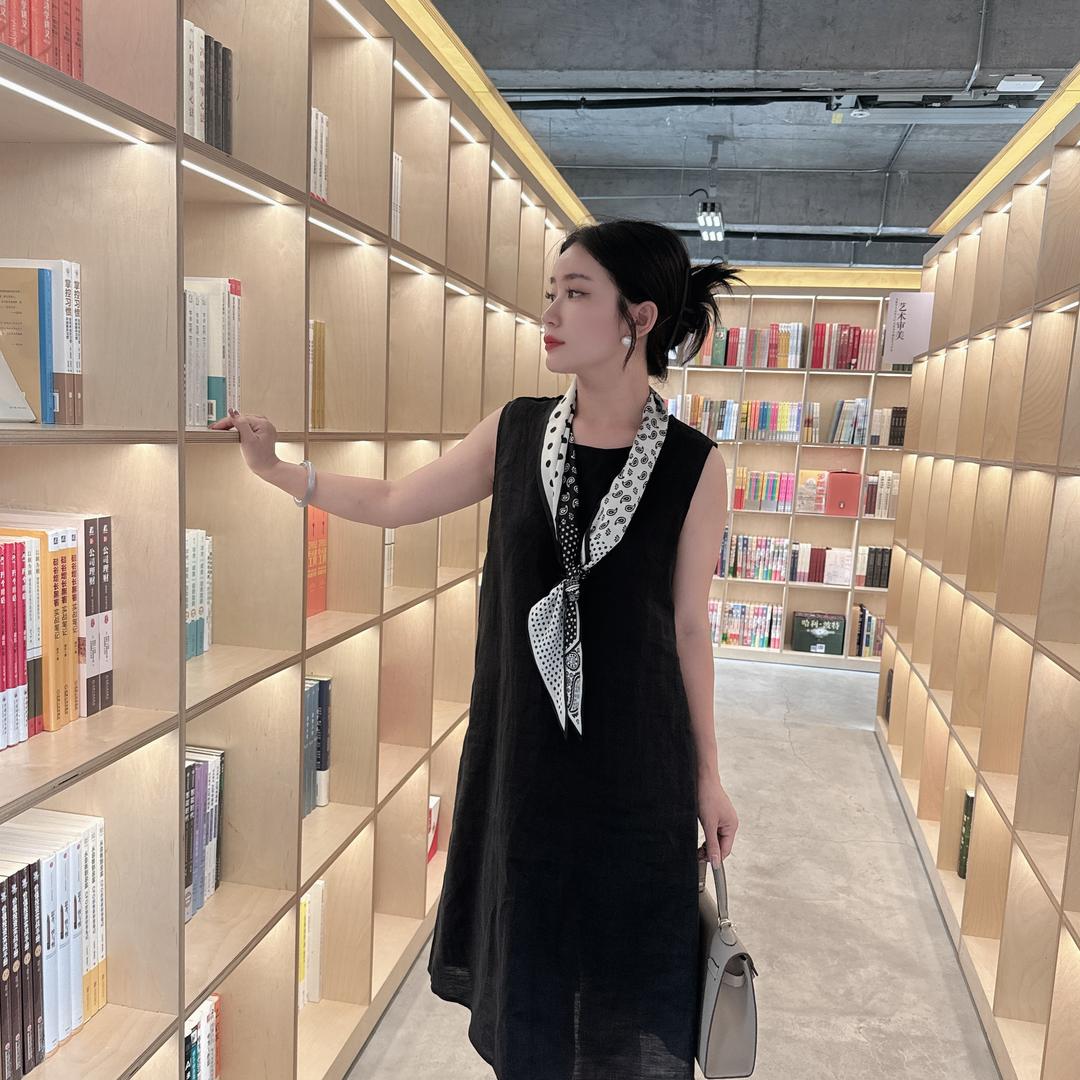 璨萱服装店7号旺铺