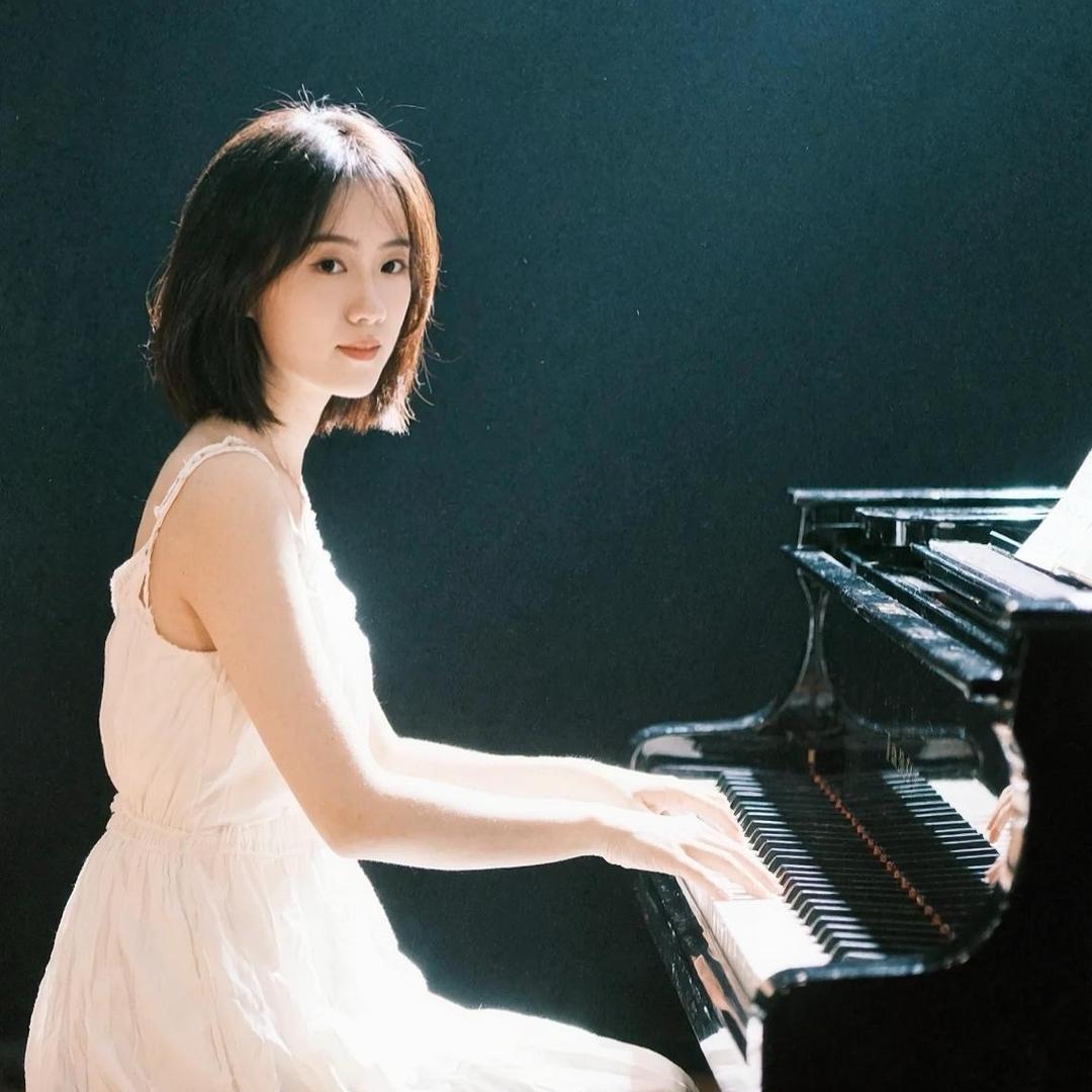 悲伤的炸玉米🎹