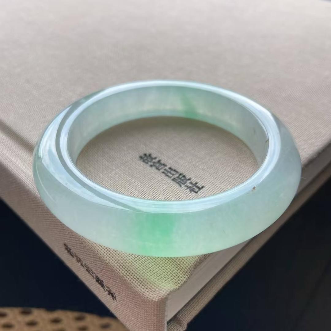 梓轩珠宝工厂店