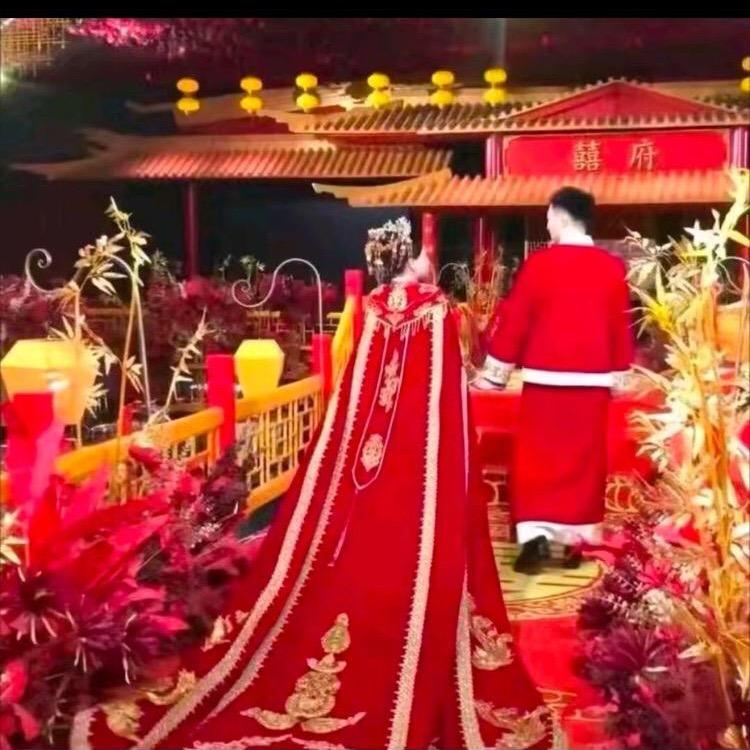 小鱼海棠世纪婚礼现场拍摄