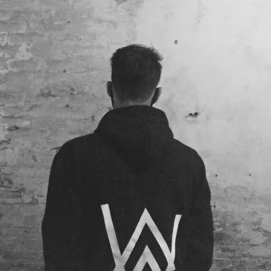 YI  ⫍ ⃢👁ܫ👁⃢ ⫎