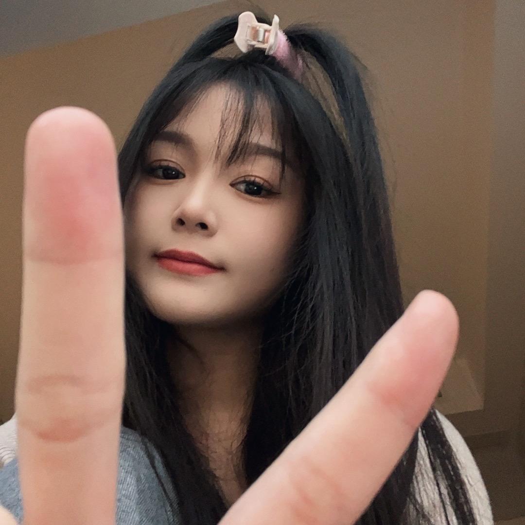 雪雪很温柔🖤