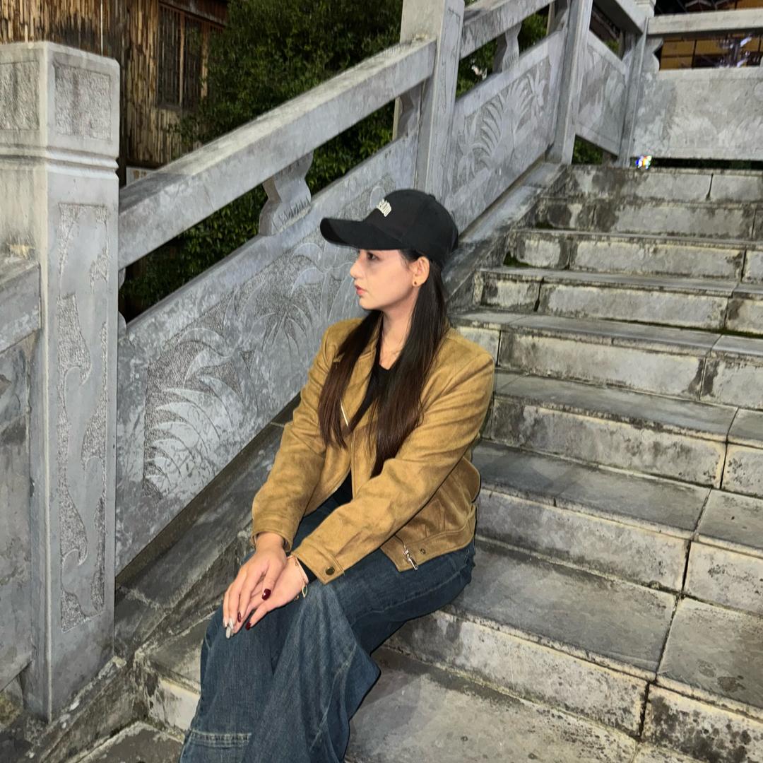 物是人非