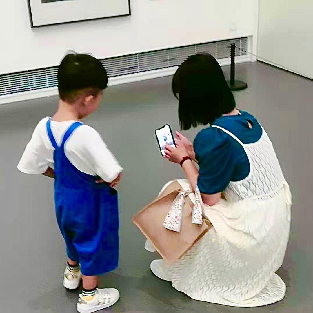 爱睡觉的毛毛虫