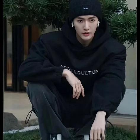 虎牙TV主播小凡