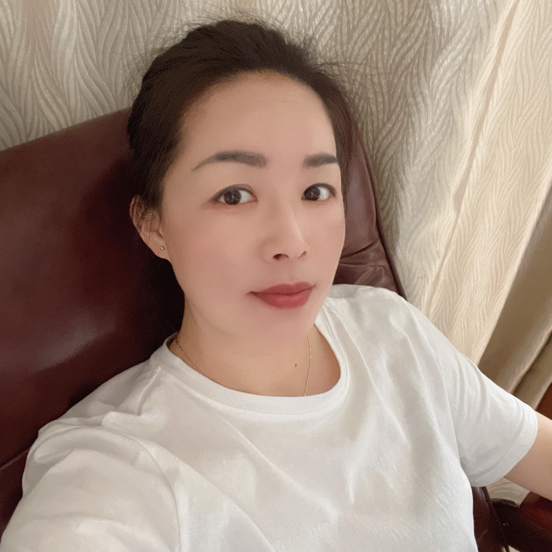 贺依凡