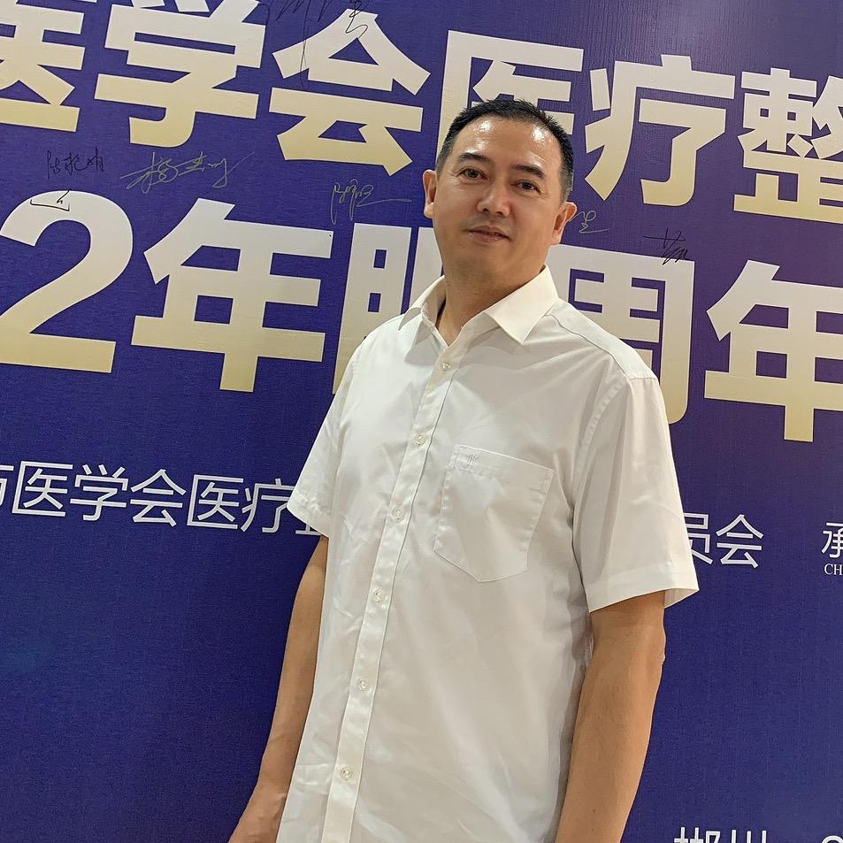 杨春晖