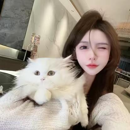 梁有钱..