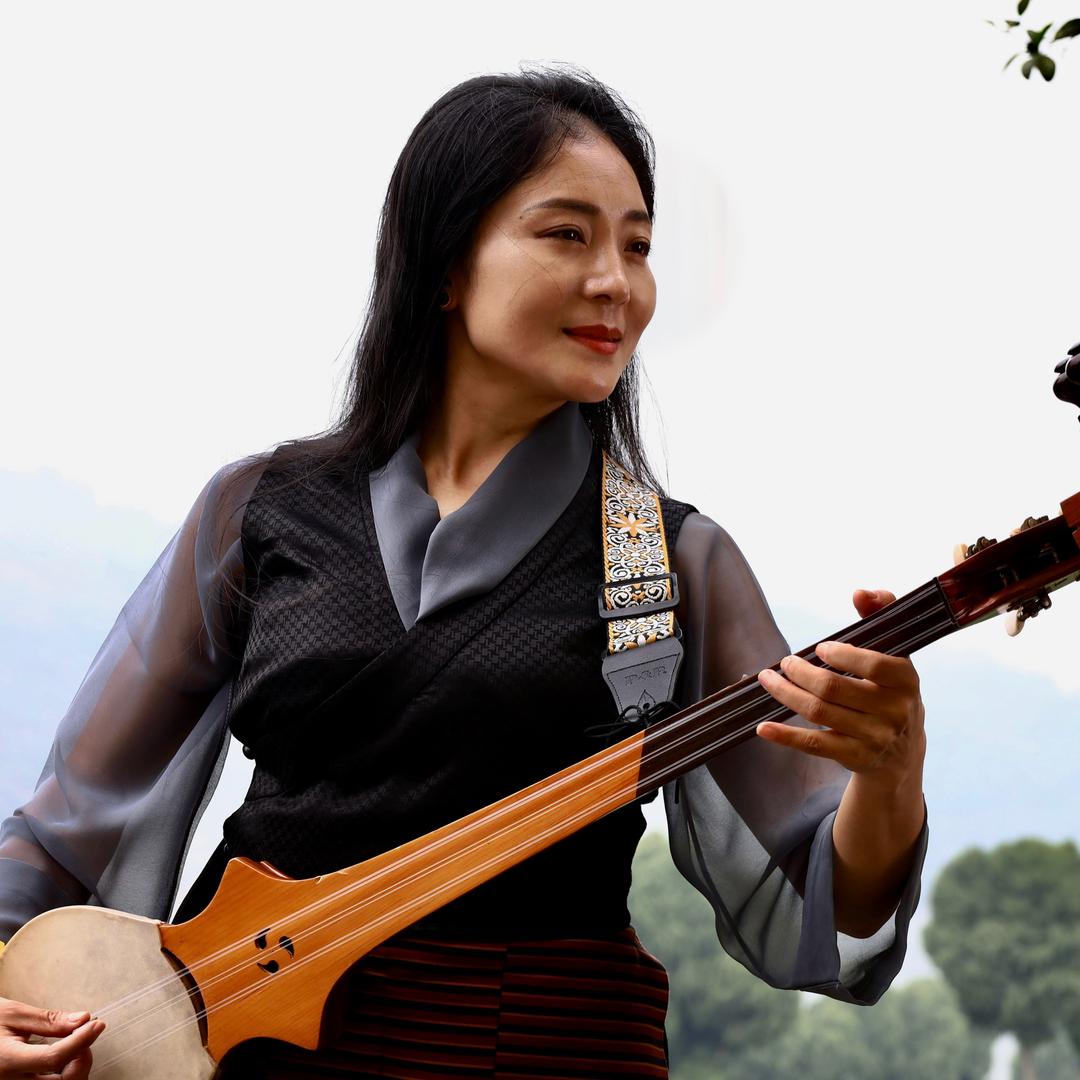 拉龙措ལྷ་ལུང་མཚོ།