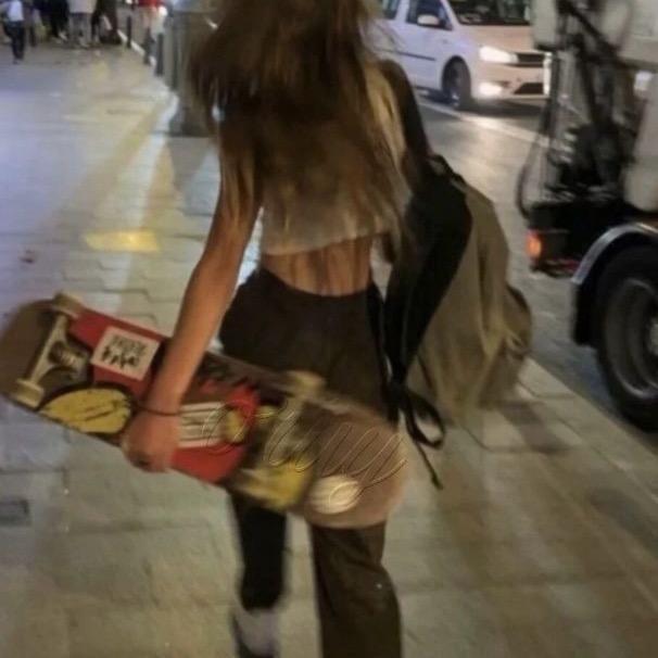 爱打嗝的臭屁王～