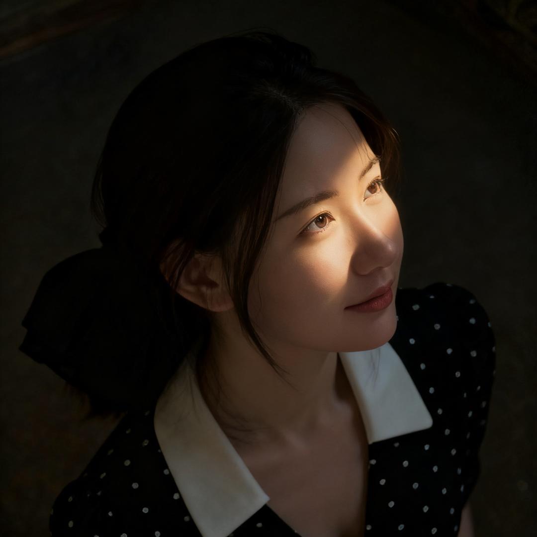 钞票好多张女士