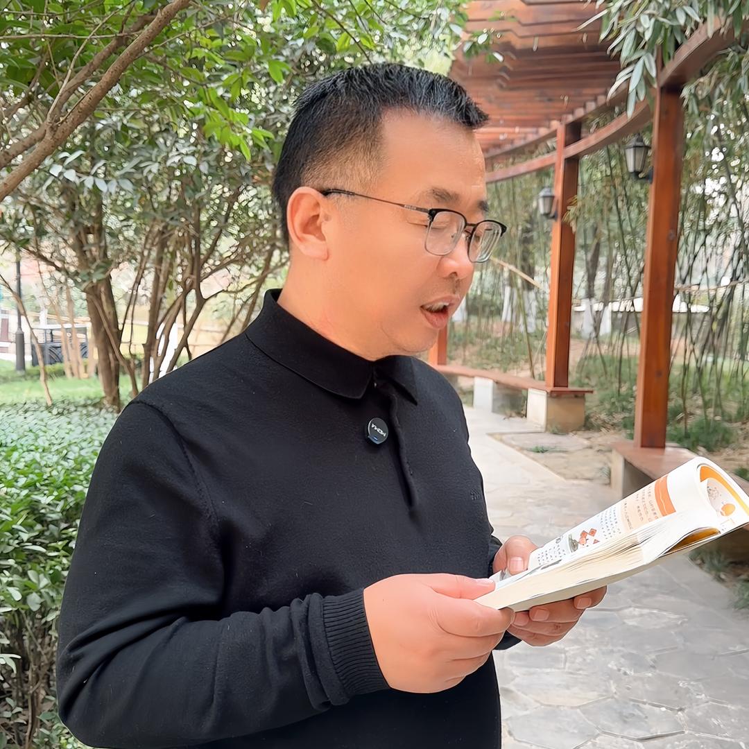 张哥说书