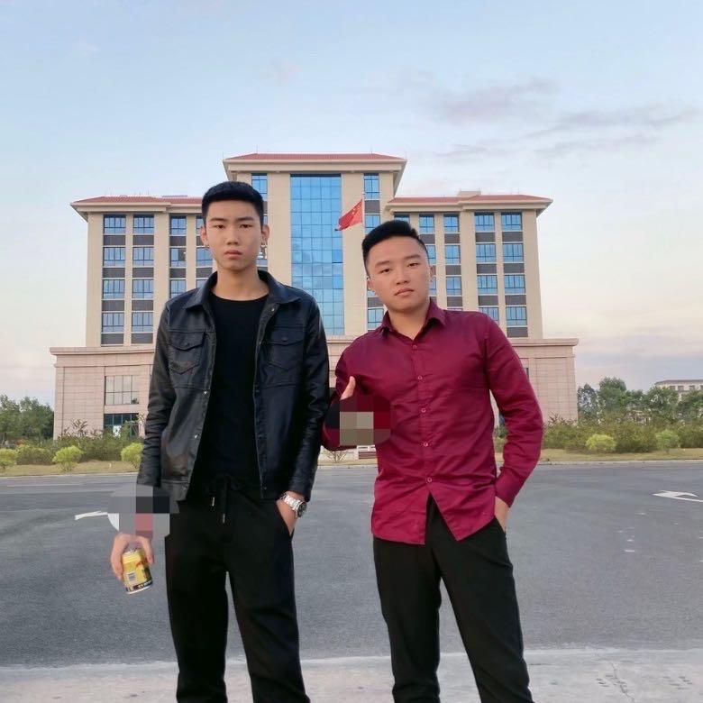 刘老表🏅