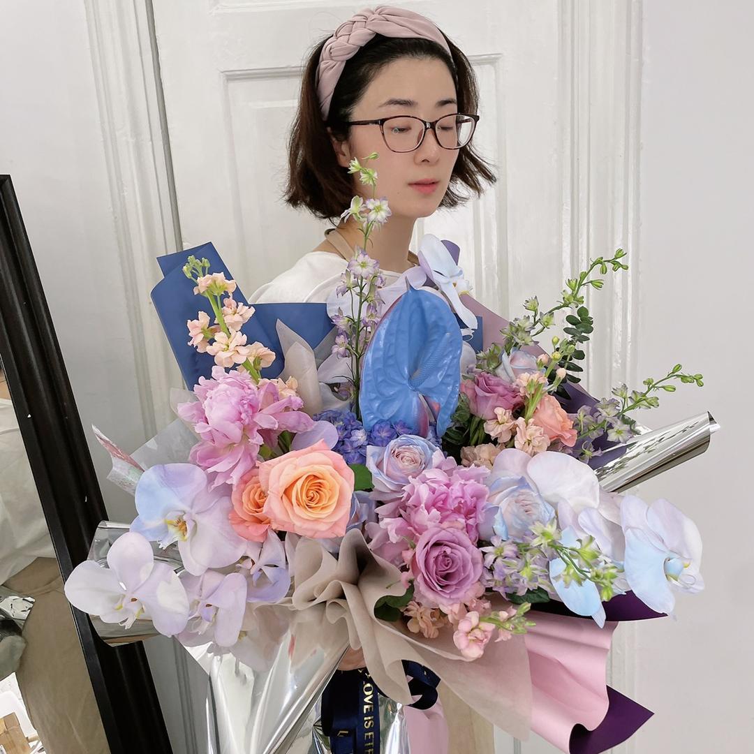重生快递员木茜头像