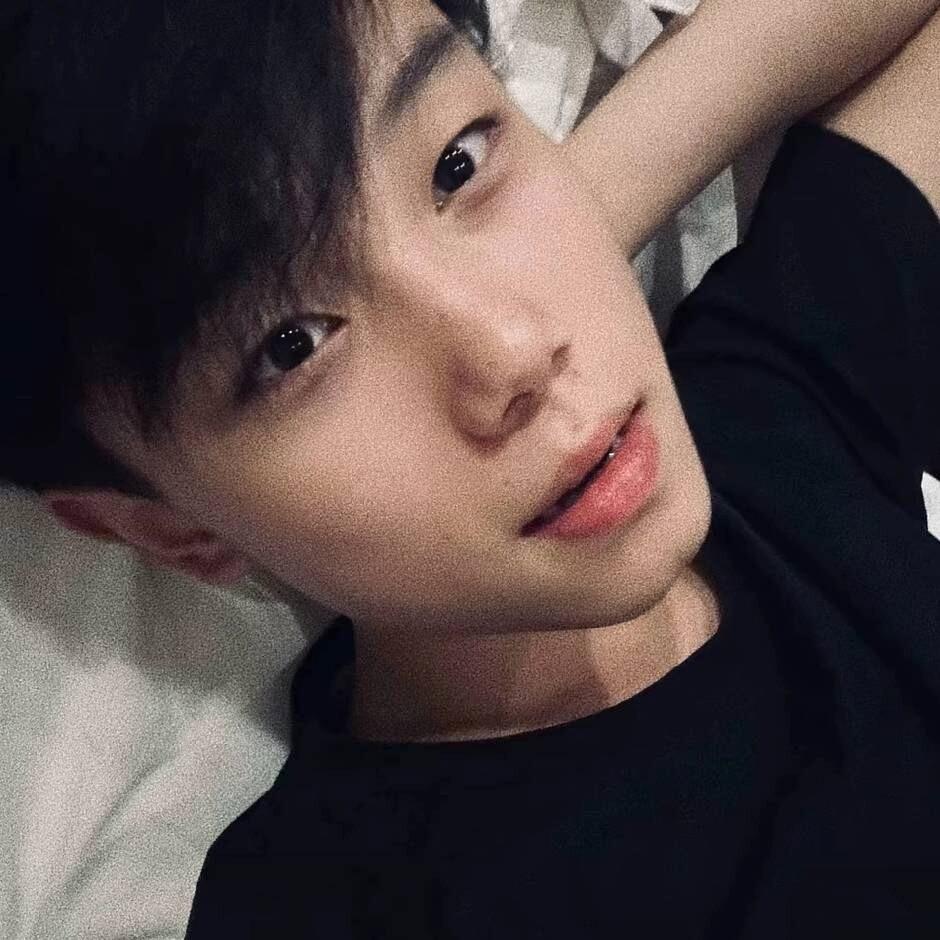 人傻嘴不甜长得安全还没钱