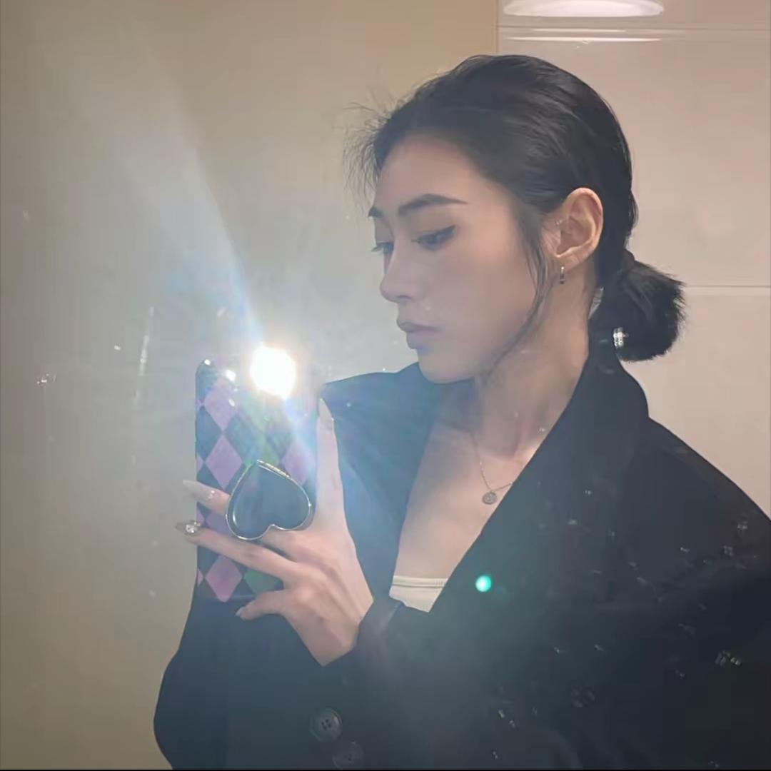 辣味Lavi-穿搭💯