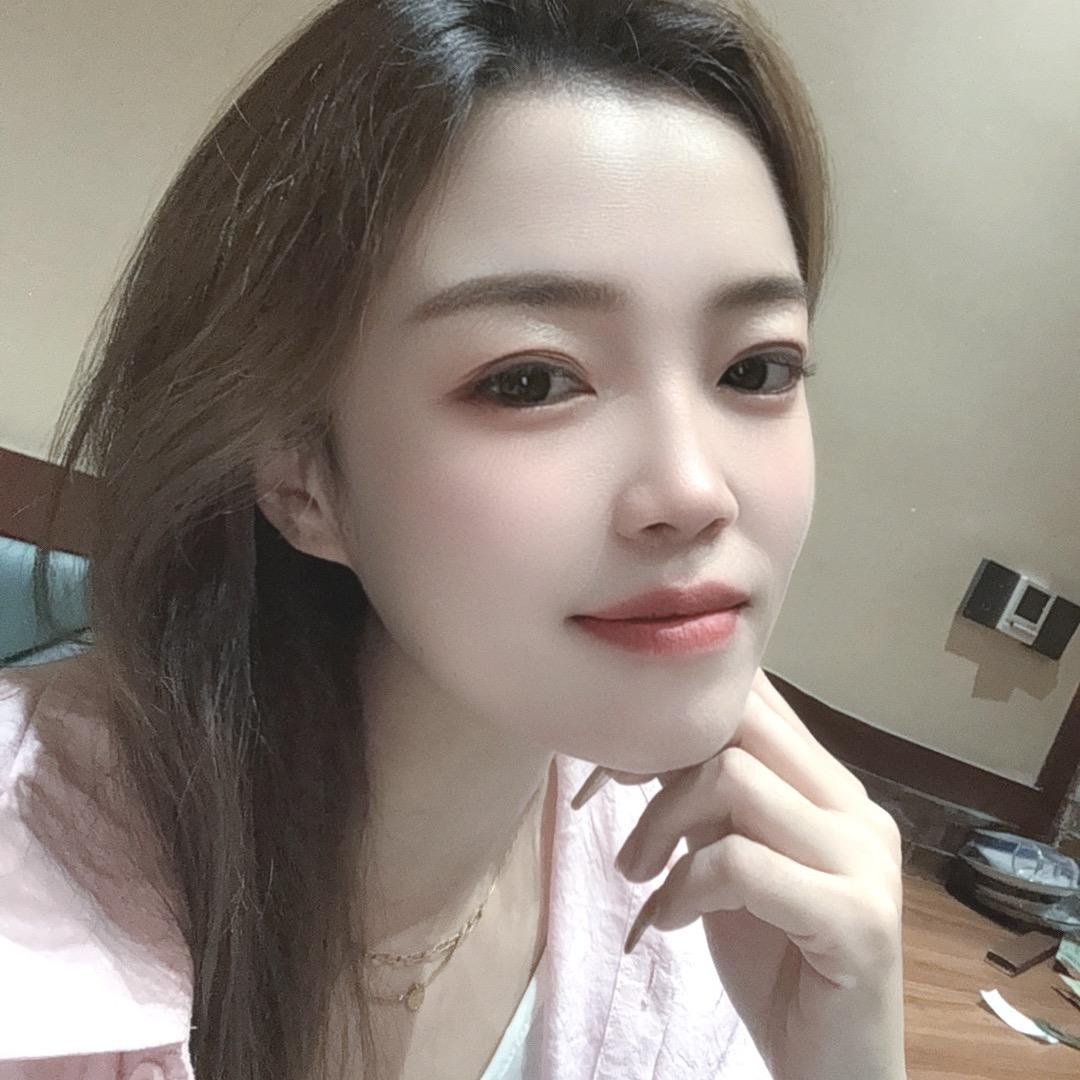 小新姐姐！哇塞吖！