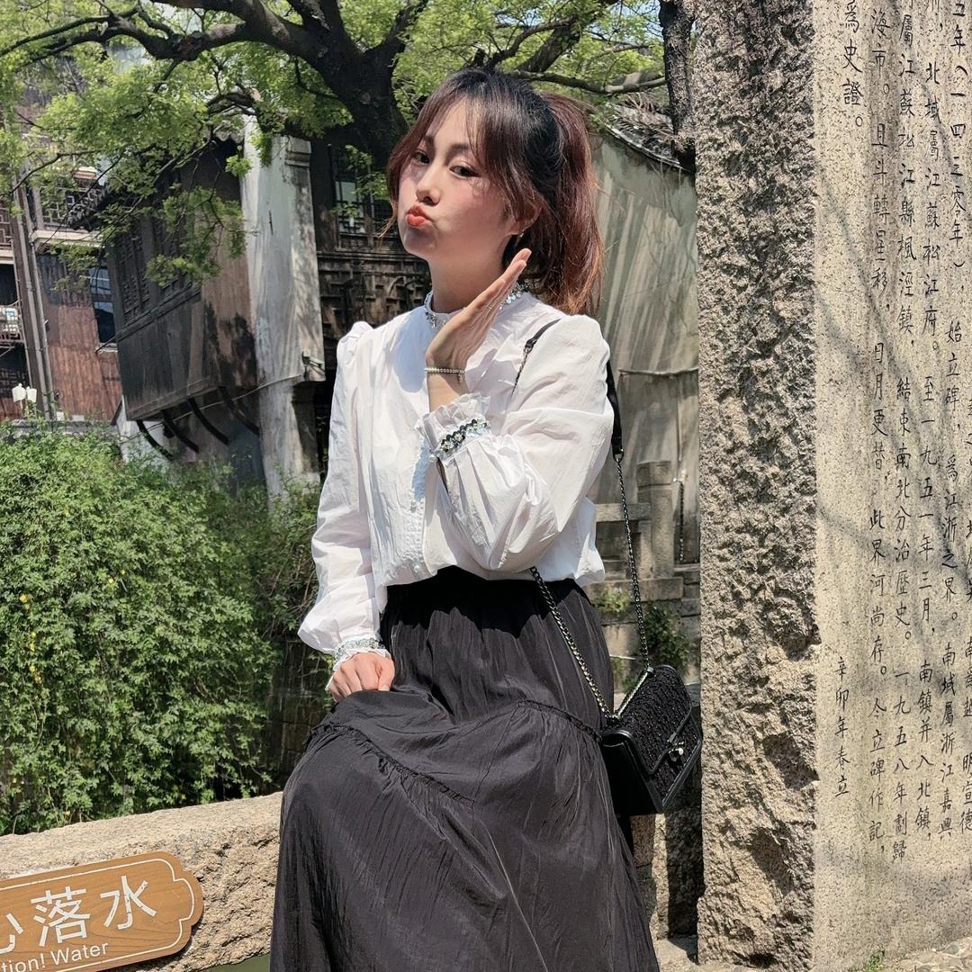 原来是小月吖