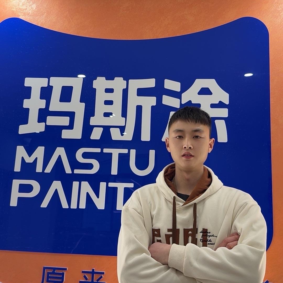 不会刷漆的小卯