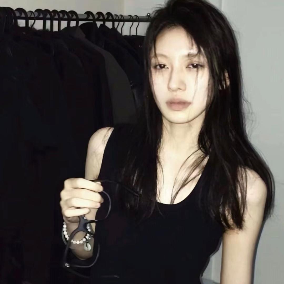 🦋.