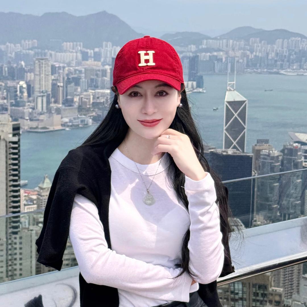 罗女士