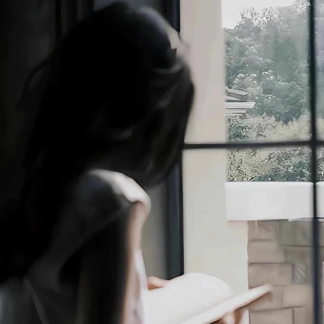 ㅤ ㅤ bb是ㅤVAE