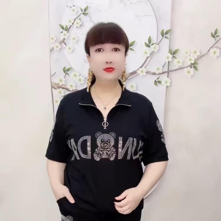 靓丽服装1