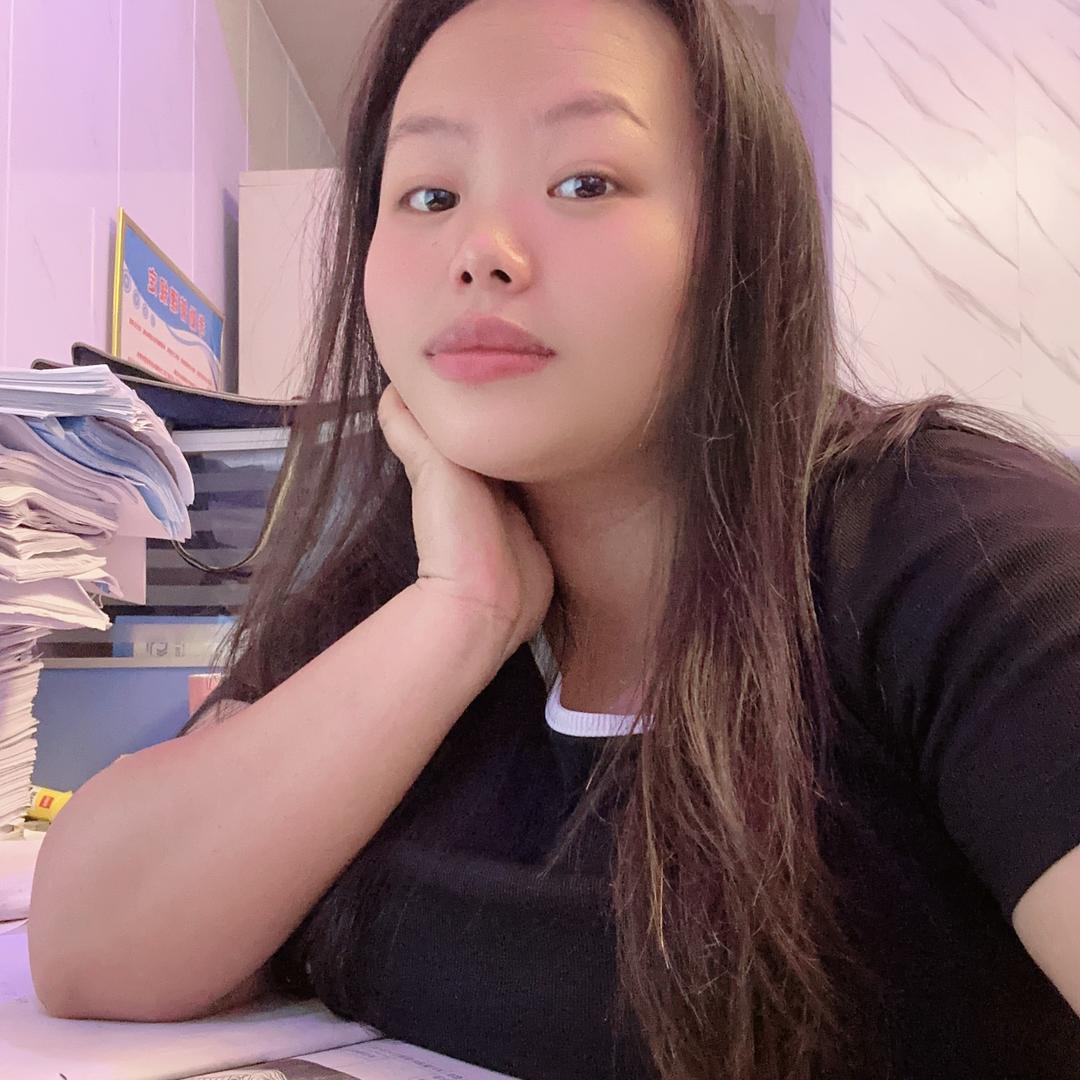英子