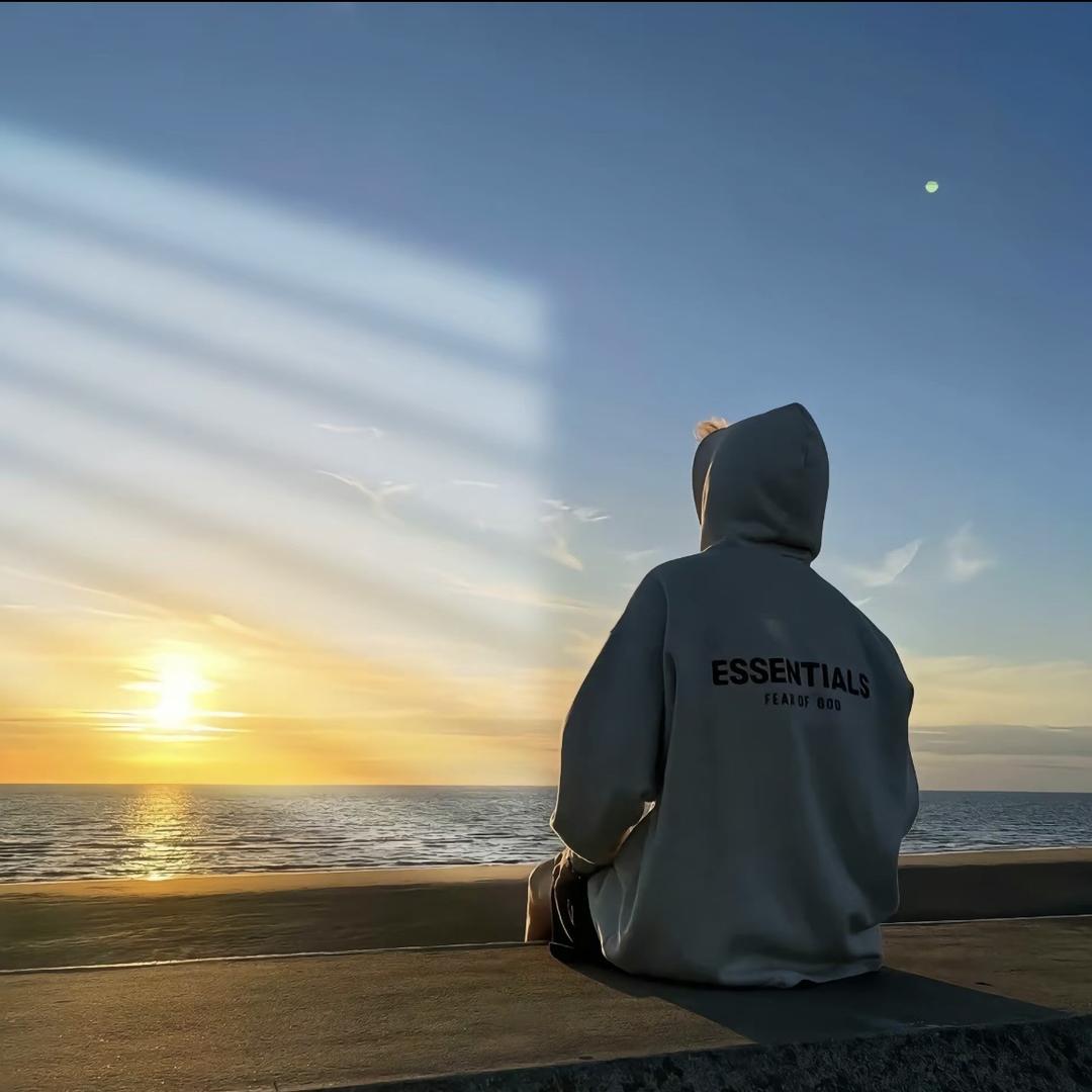 小汤还没学钢琴