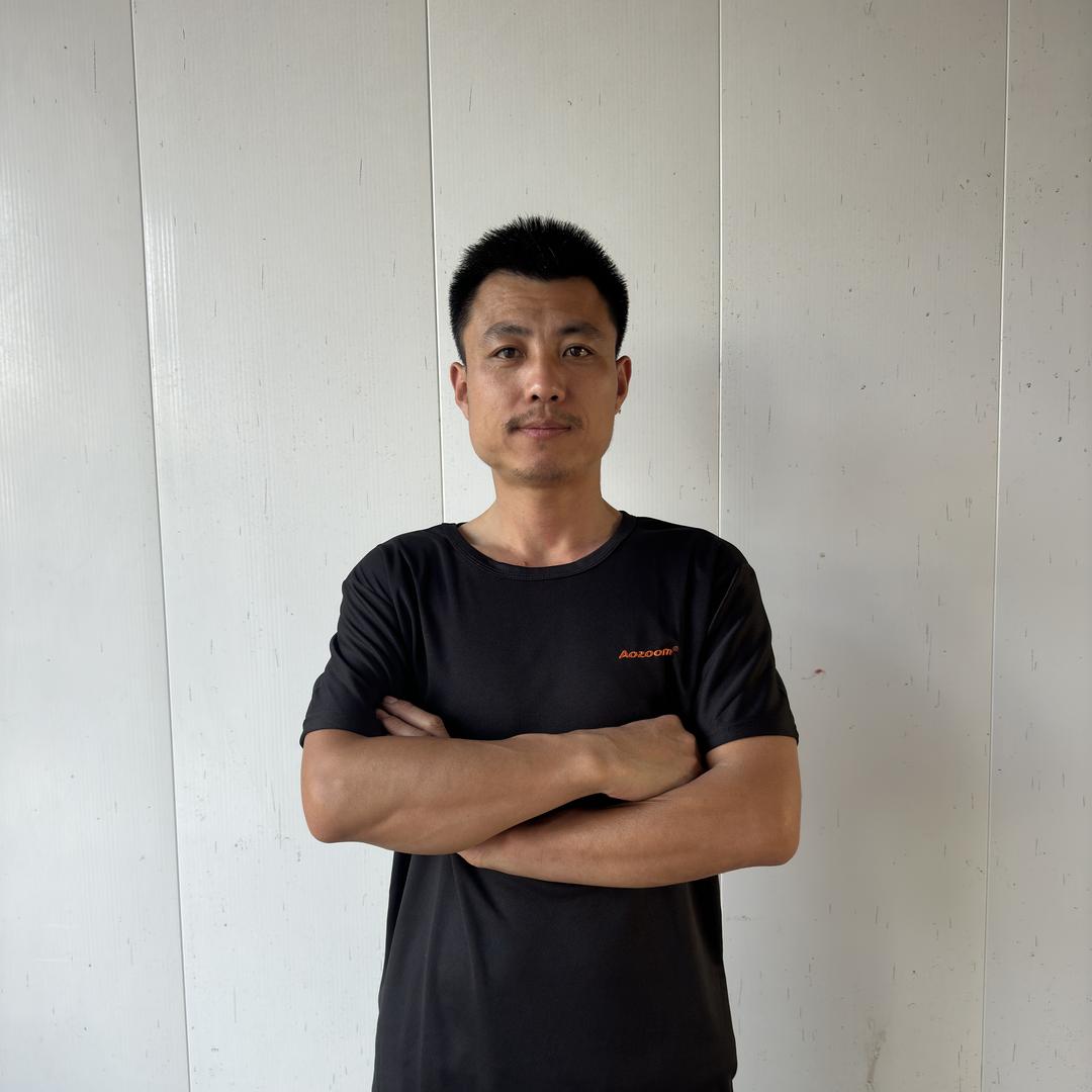 澳兹姆车灯蒙阴授权店