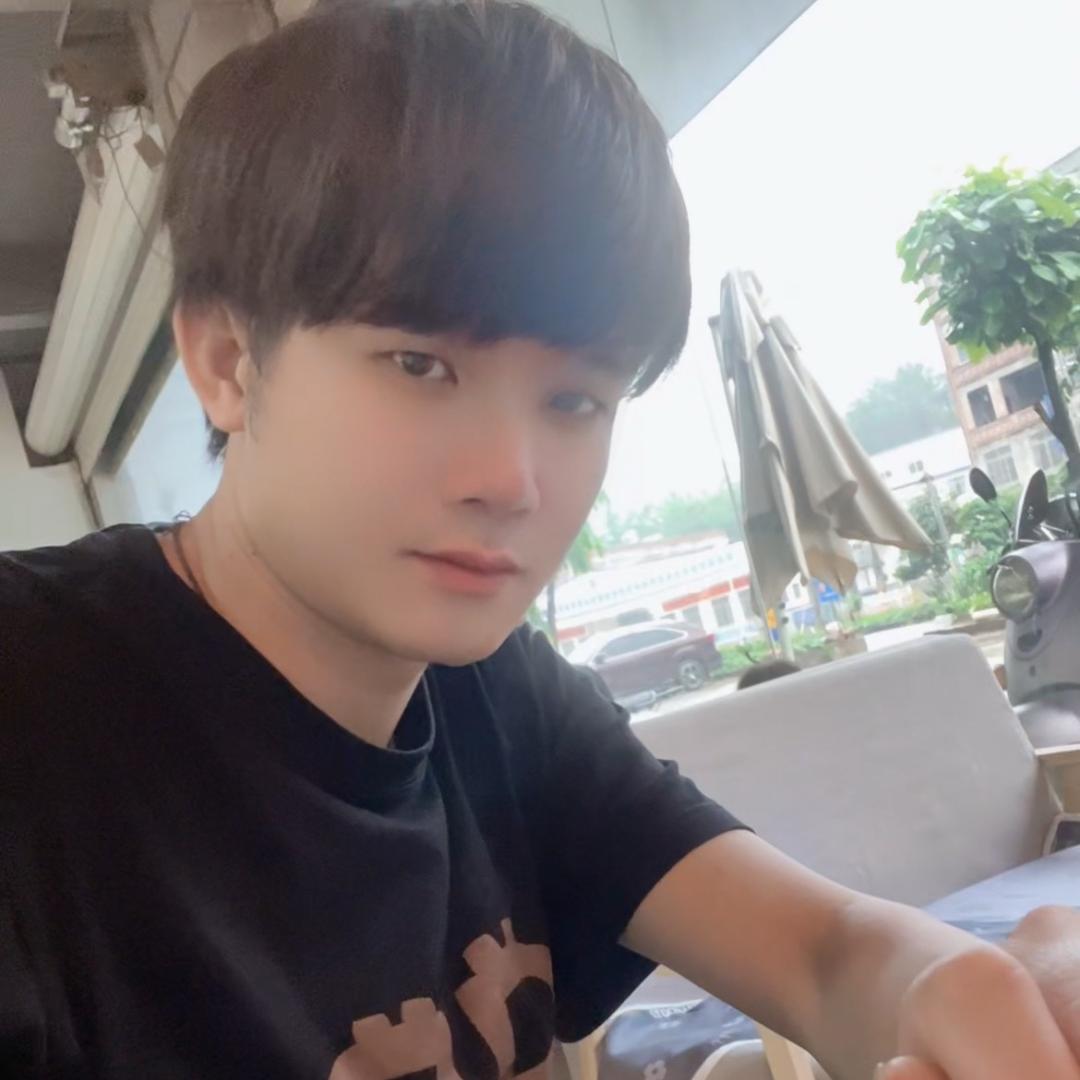 🐎⁰⁷.₀₃ 阿 伟🇨🇳 ℘࿐