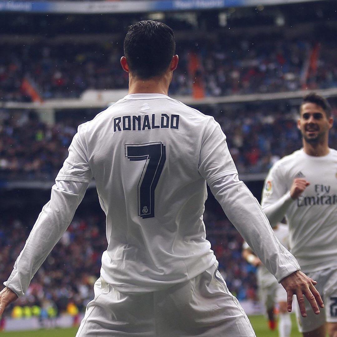 👐🏿✌🏻👐🏿