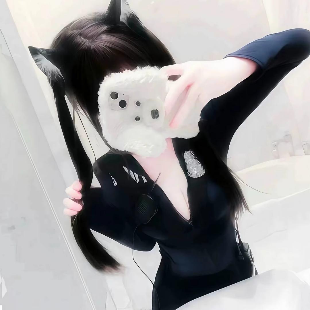 ㅤㅤ ㅤ我很萌