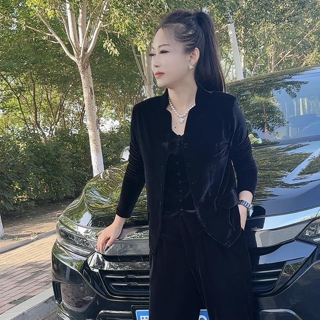 韵兮欧服饰坊